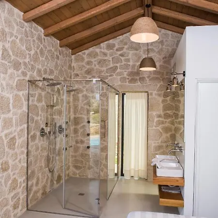 Отель Mega Lithari Corfu Luxury Kavvadades