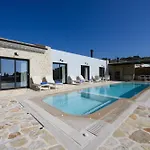 Mega Lithari Corfu Luxury Hotel Kavvadades