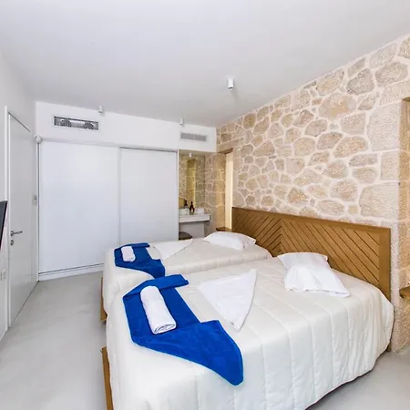 מלון Mega Lithari Corfu Luxury *