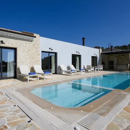 Mega Lithari Corfu Luxury מלון