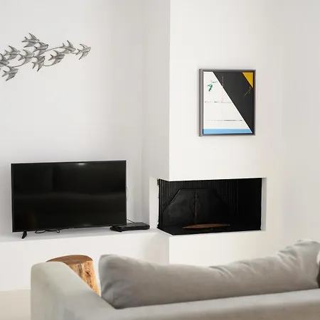 Mega Lithari Corfu Luxury מלון