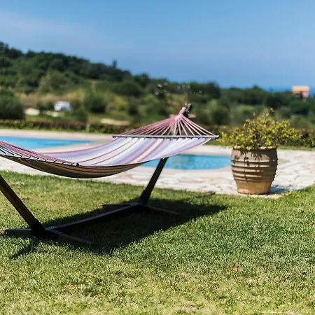 Mega Lithari Corfu Luxury מלון Kavvadades