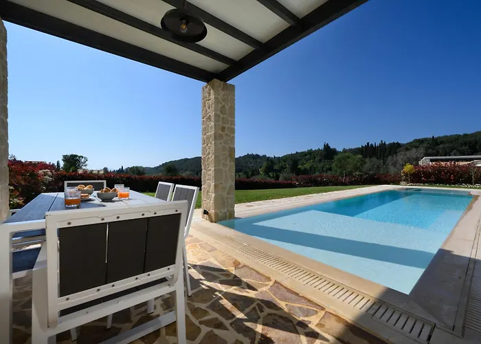 Hotell Mega Lithari Corfu Luxury *